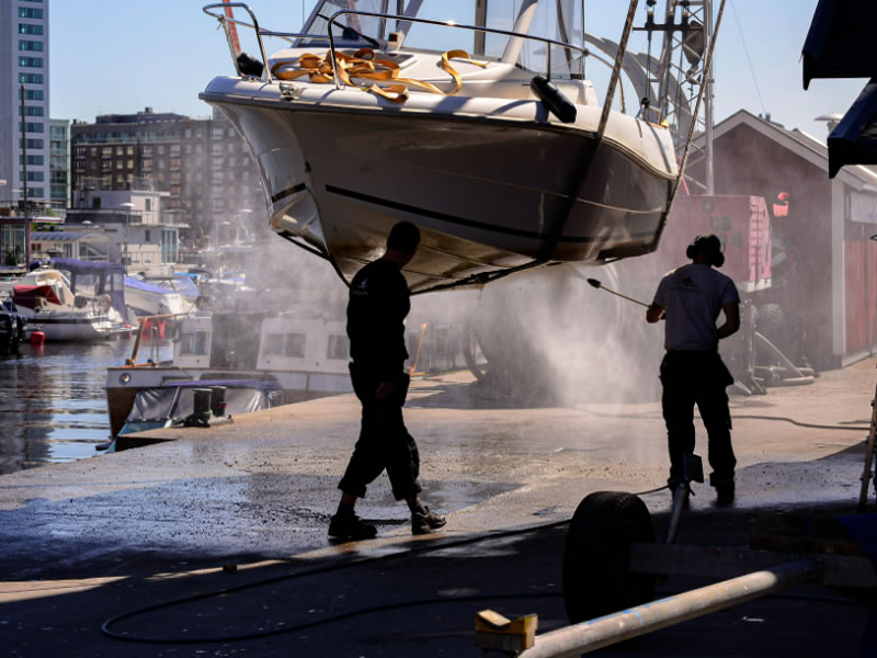 Choosing the right social media platforms for pressure washing companies