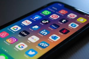 Read more about the article BUILD A BETTER SOCIAL MEDIA PRESENCE