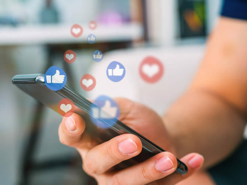 You are currently viewing 5 REASONS WHY YOUR BUSINESS NEEDS TO BE ON SOCIAL MEDIA