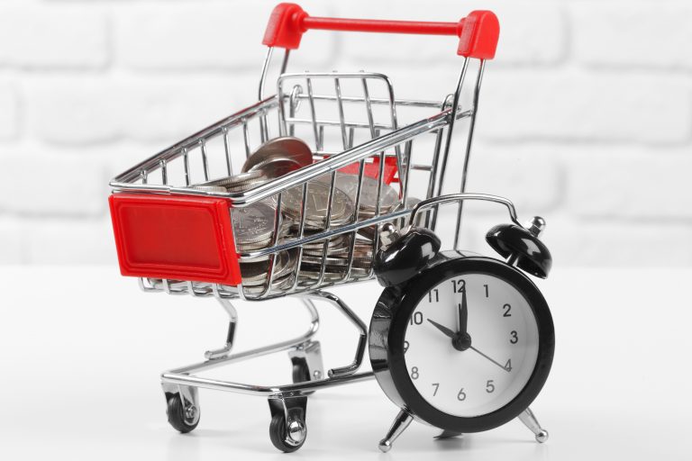 a picture of a grocery cart representing ecommerce design
